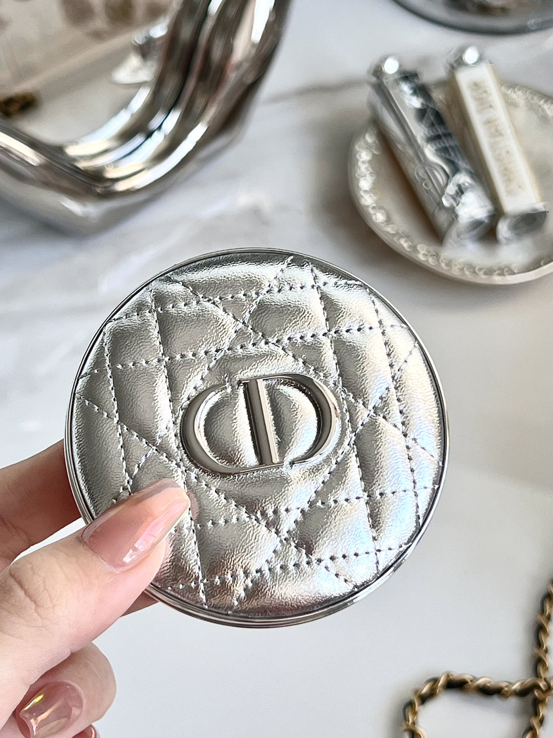 🩰🫧迪奥你美！美得我睡不着！！！粉好细！美到舍不得用🥹 