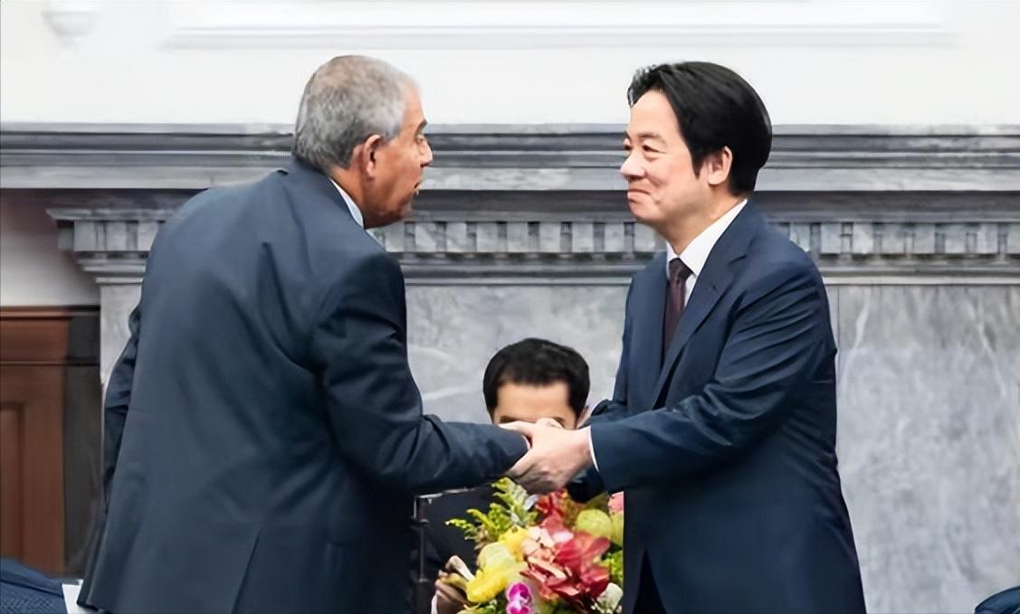 全世界没想到，以色列做出前所未有反华恶劣举动，赖清德刚窜访落地就拥抱"台独"
 