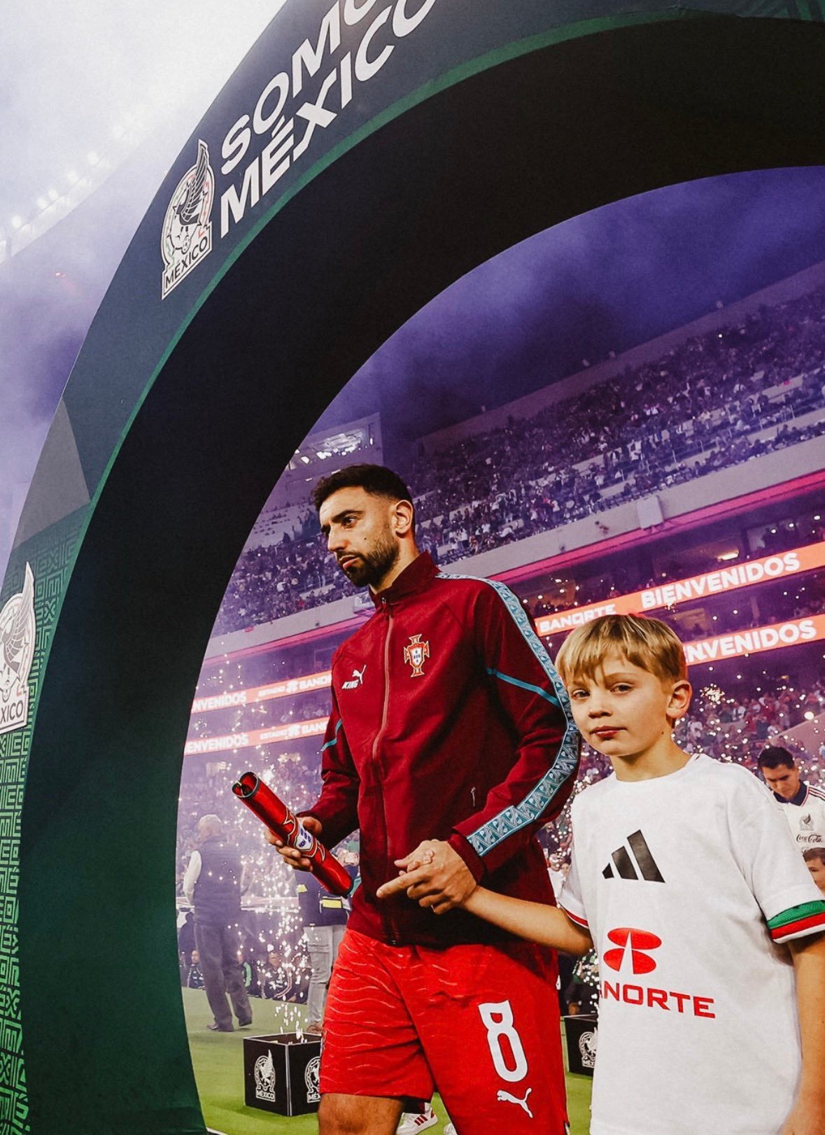 B费Instagram：1/2 ✔️ 。迎接下一场对阵美国的考验曼联