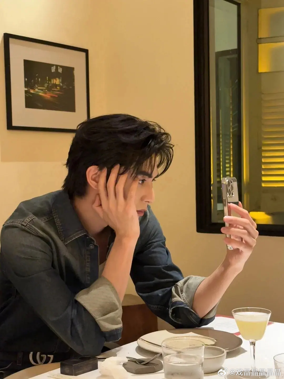 今天是宋威龙大帅哥生日，祝大帅哥生日快乐啊！ 