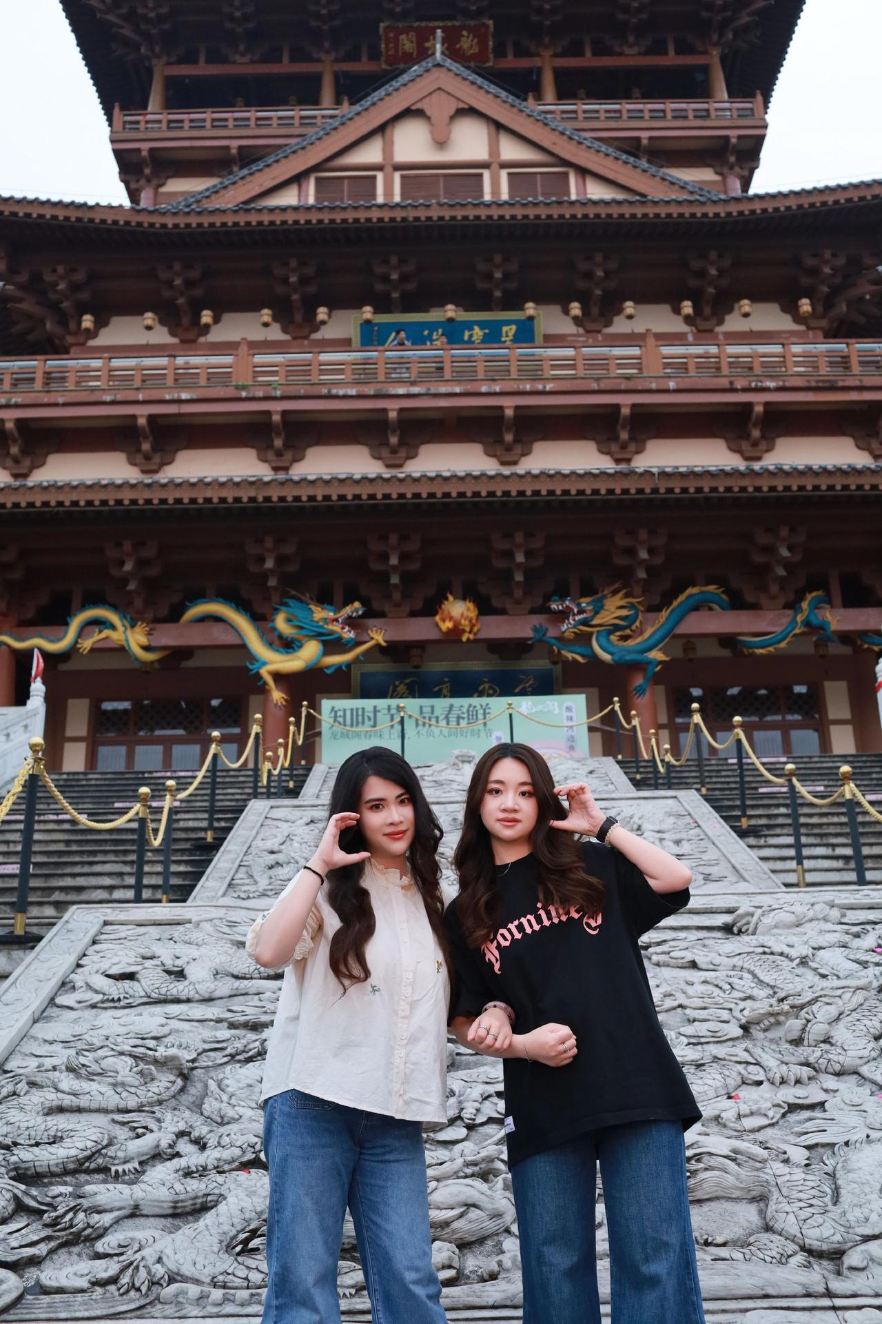 古镇打卡打卡浪漫约会地 打卡 闺蜜