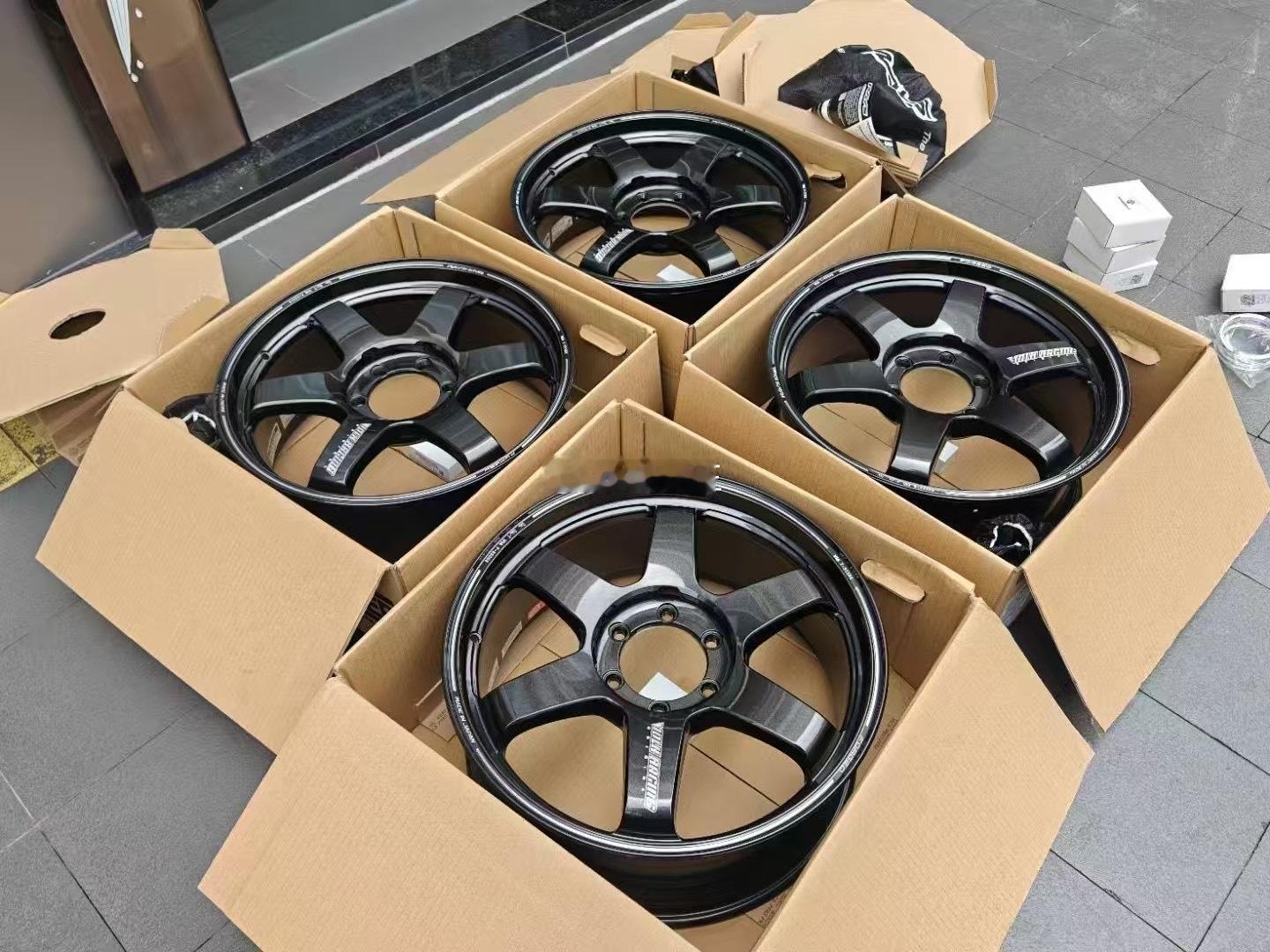 1️⃣全新日本RAYS TE37 20寸 ​售出2️⃣精品RAYS TE37 1