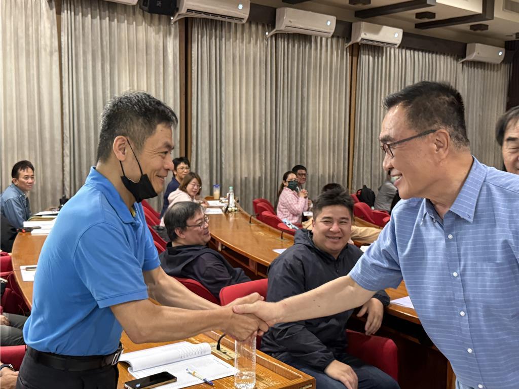 李四川：与劳工朋友站同一阵线 当最可靠后盾
国民党新北市长参选人李四川22日下午