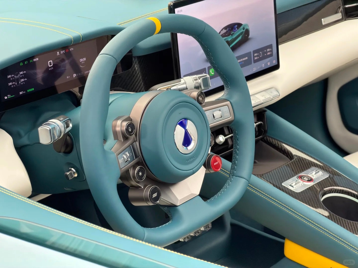 腾势Z，真正优雅又超快的超跑！太优美了这个造型！而且如果是需要性能的话完全可以去