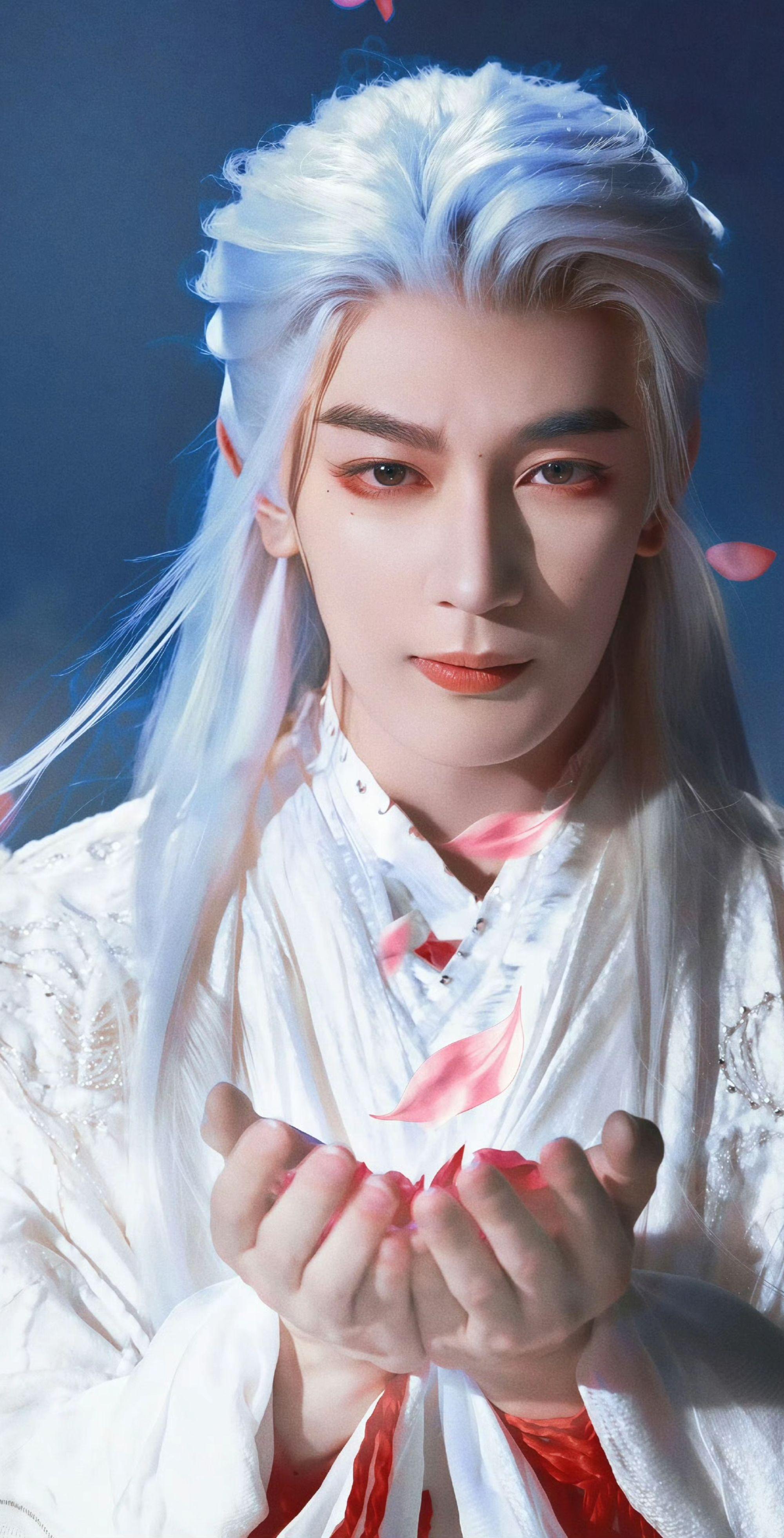 夏之光狐狸就是爱骗人  谁还没被《月鳞绮纪》里夏之光饰演的柳为雪狠狠拿...