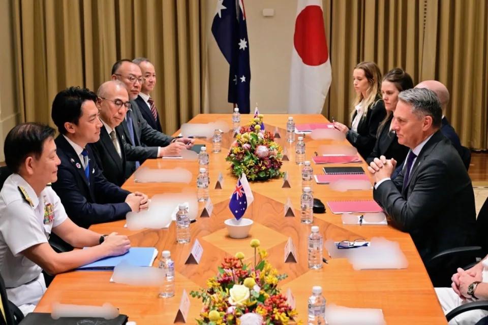 警惕！日本70亿军售撕开和平伪装，军国主义苗头已藏不住
 
4月18日，日本与澳