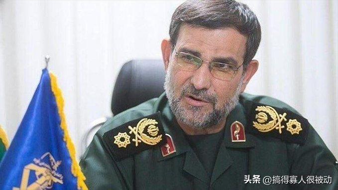 负责关闭霍尔木兹海峡的波斯海军司令阿里·唐西里在班达尔阿巴斯港奋不顾身拦截以军导