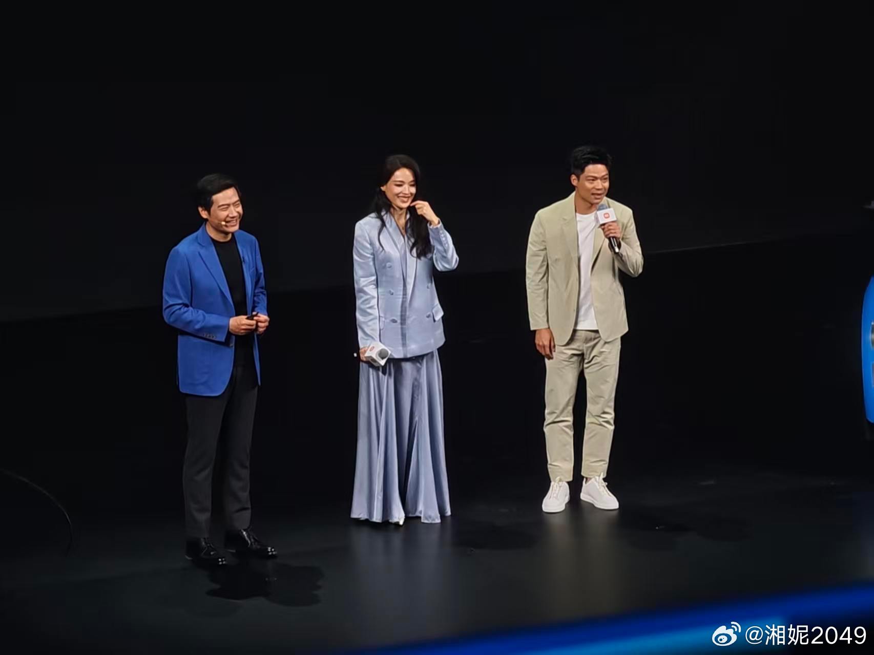 舒淇好美！！舒淇﻿小米新一代su7今日发布