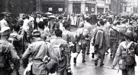 1949年，刚刚解放的上海，特务横行、黑帮盘踞，急需一位强有力的公安人才稳定治安