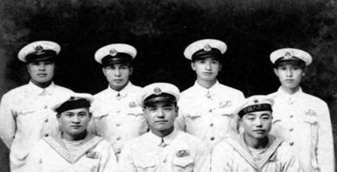 1976年10月，张秋桥被撤销一切职务，接受隔离审查。直到1984年，上级作出最