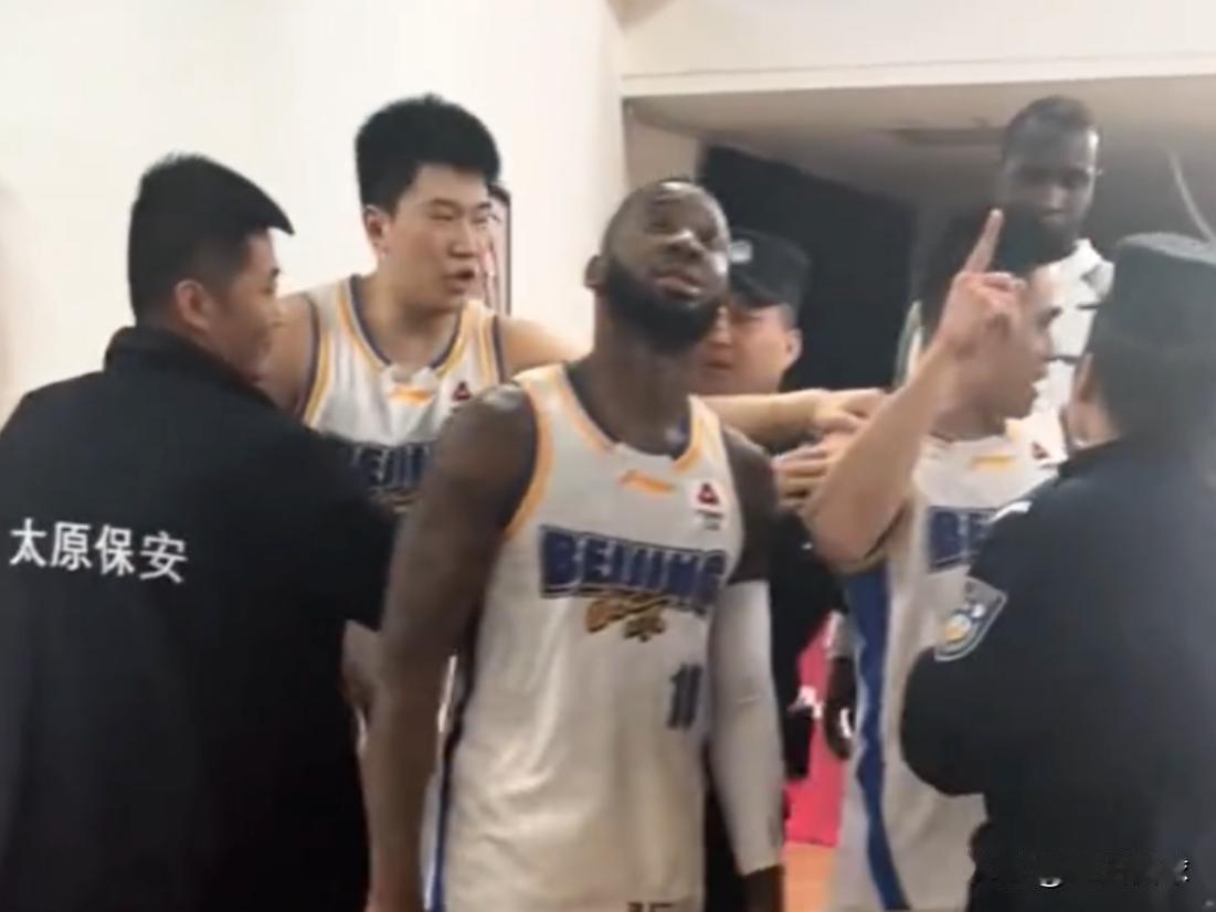 杰曼还是长点心吧，能动嘴咱别动手…今天CBA官方发布了一则罚单，北汽外援杰曼因侮