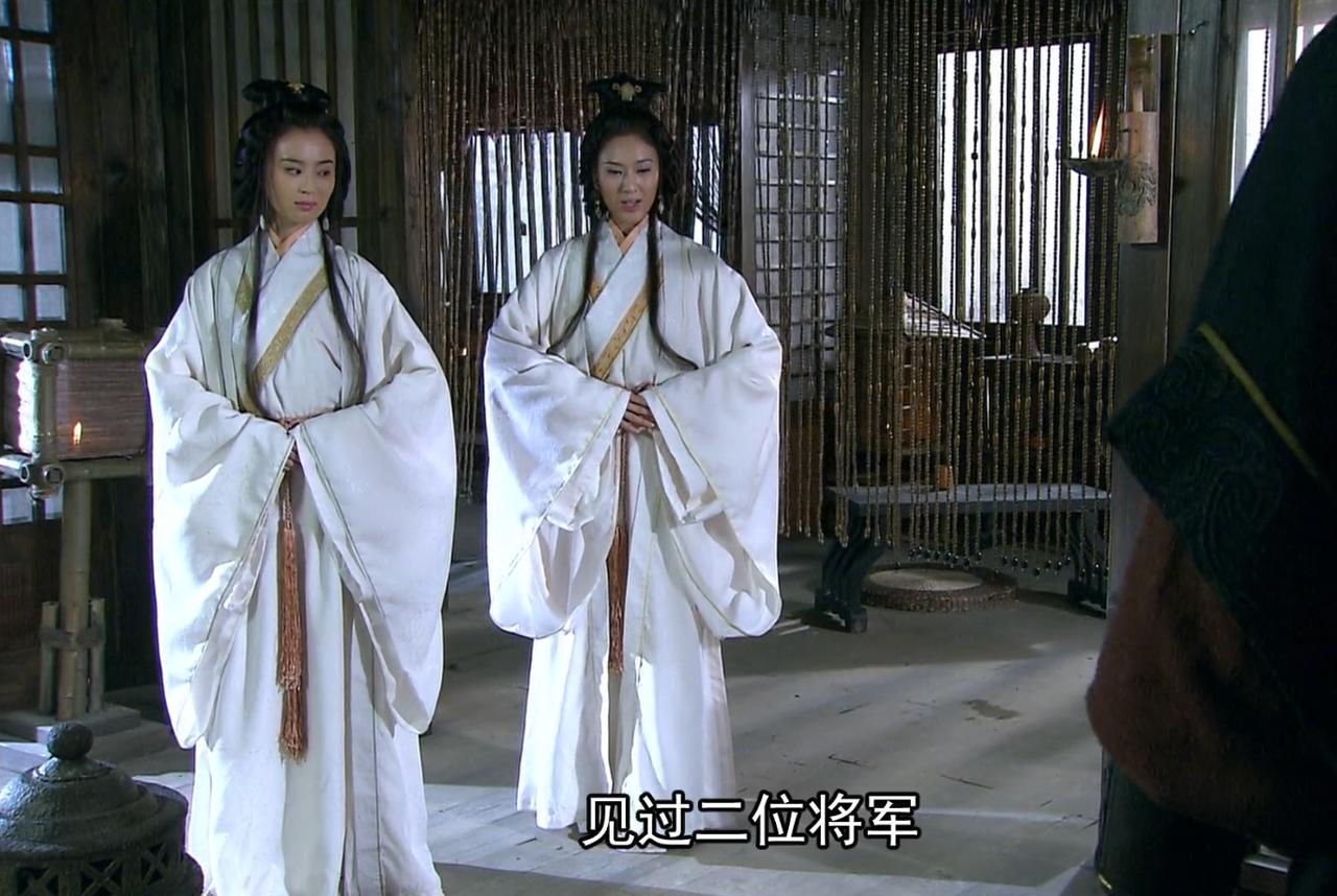 想没想过这样的尴尬。大哥孙策看上了妹妹小乔，弟弟周瑜看上了姐姐大乔。。。或者说，