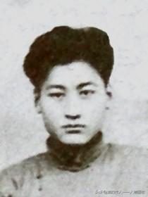 杨万义（1915.10.9—1939.6.10）族谱里又被写成杨万仪，杨万镒，杨