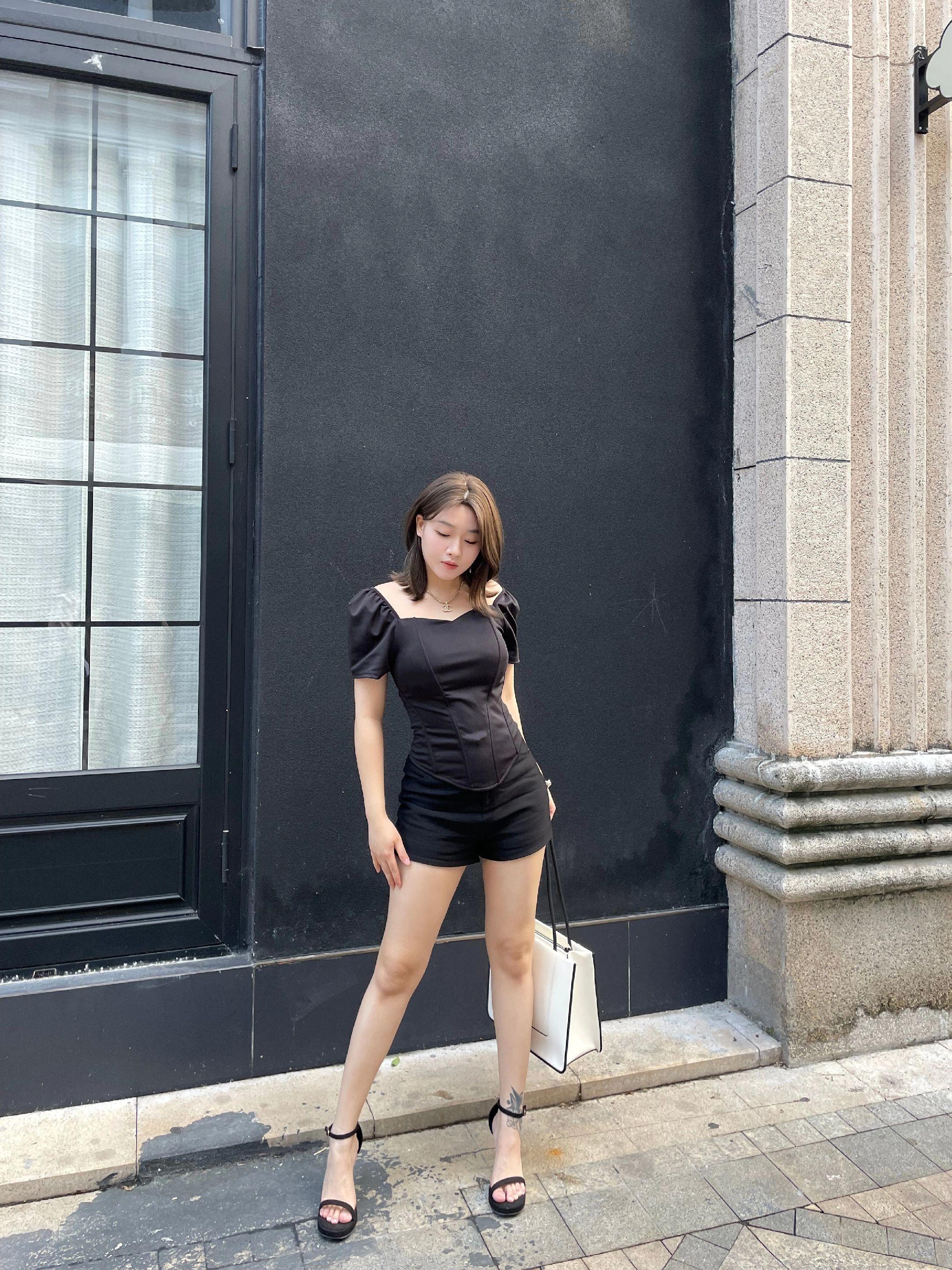 不能飞海南就滚 谁愿意和你网恋。