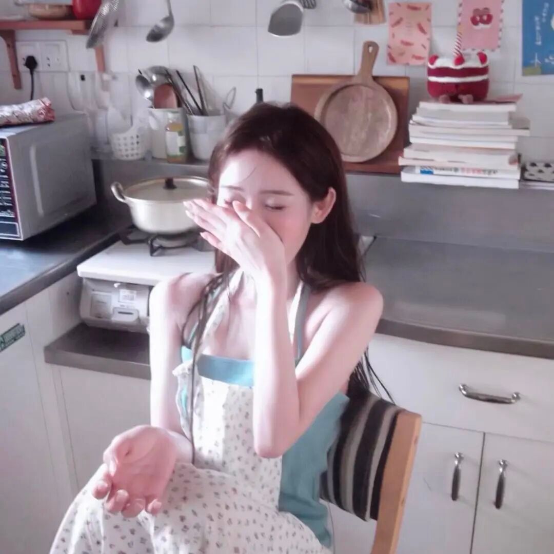 𝗪𝗲𝗖𝗵𝗮𝘁头像 ‖女生头像‖氛围感‖优质女头‖小众高级 ‖无水印女