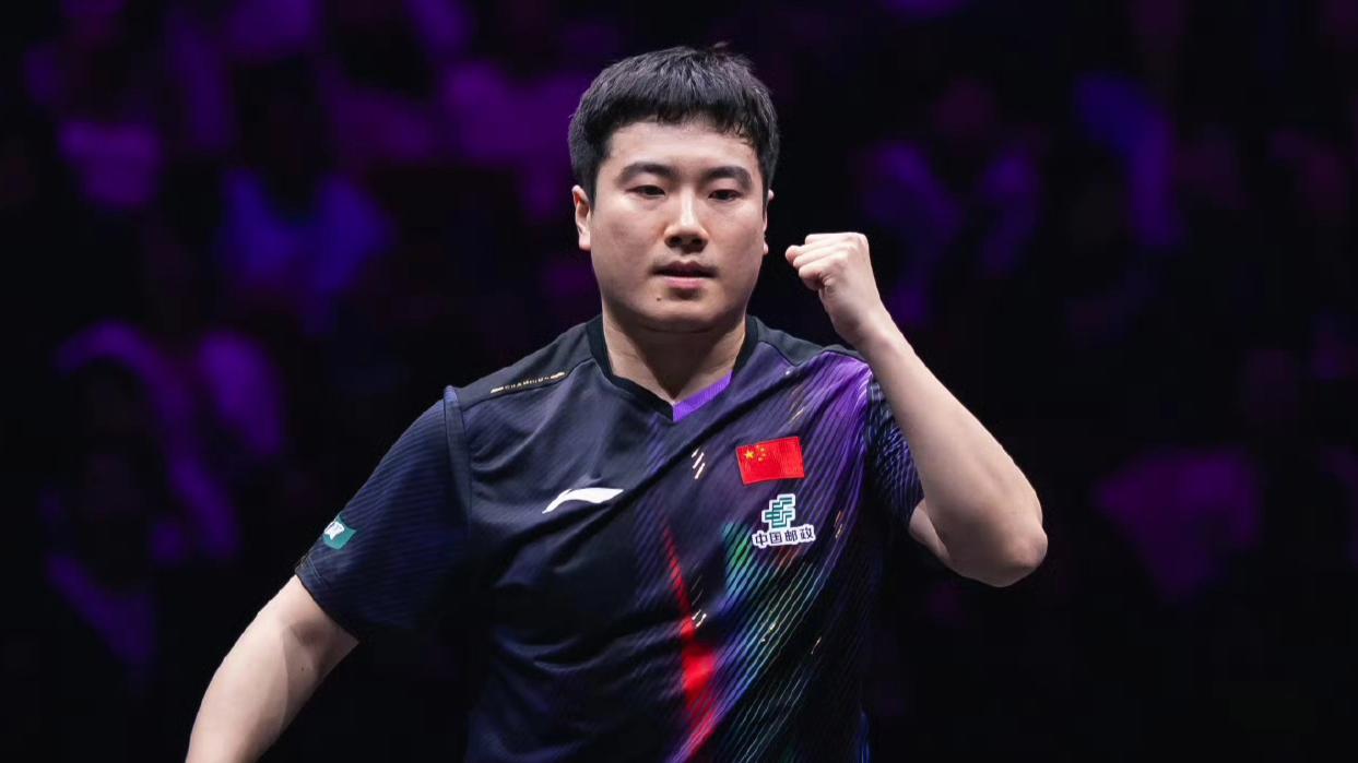 重庆冠军赛男单八强决出六席！
国乒惨遭大逆转，梁靖崑从2-0到2-3被淘汰！
