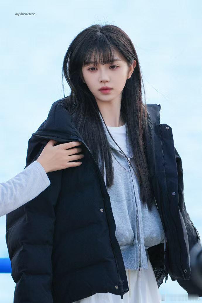 田曦薇新剧韩剧氛围感田曦薇新剧完全智性恋来的 林知夏也太好看了吧！清冷学霸造型自