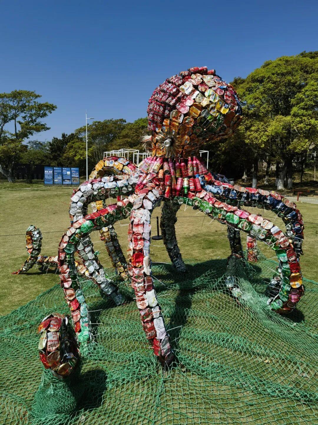 《罐语·听潮》| 青岛雕塑园2026“世界地球日”生态雕塑展作品赏析

作品《罐