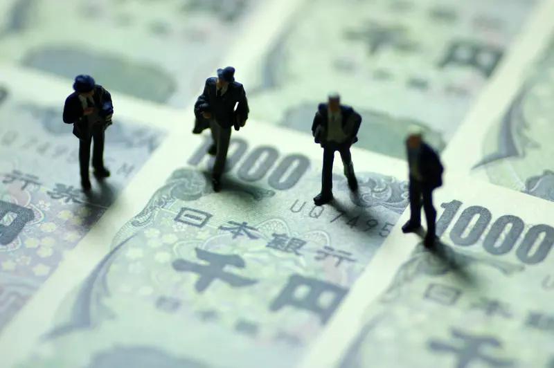 吃透日本30年经济下行规律：这3个赛道，熊市反而暴利！
很多人都有一个误区：经济