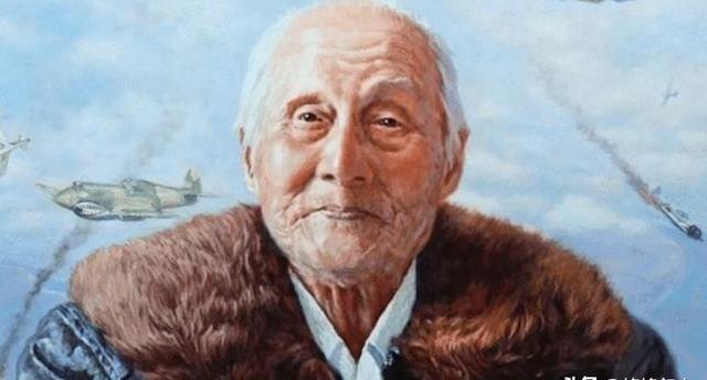 1983年，63岁老人正给领导倒水，领导低头一看，这老人竟穿着空军专用的拉练裤，