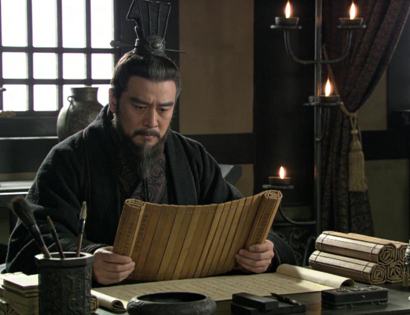 今日话题是这个？
这个话题特别好回答，自然是刘备了！！
原因很简单，曹操活着的时