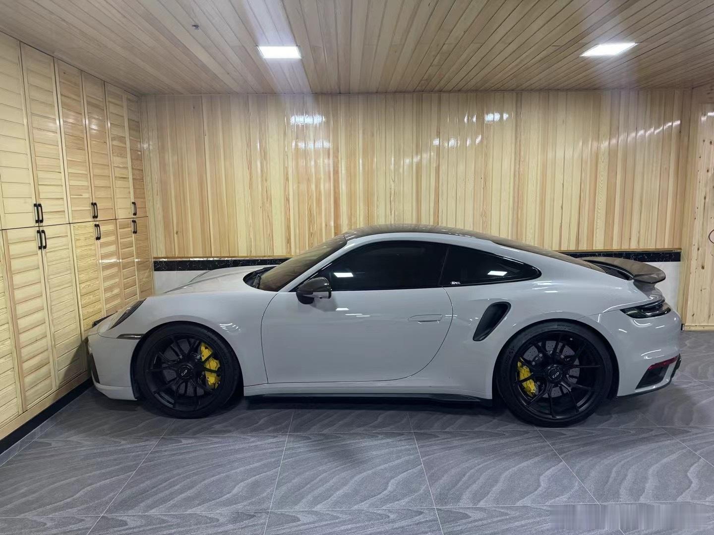 992 turbos ，带天蝎和gt3轮毂，哑灰 ​​​