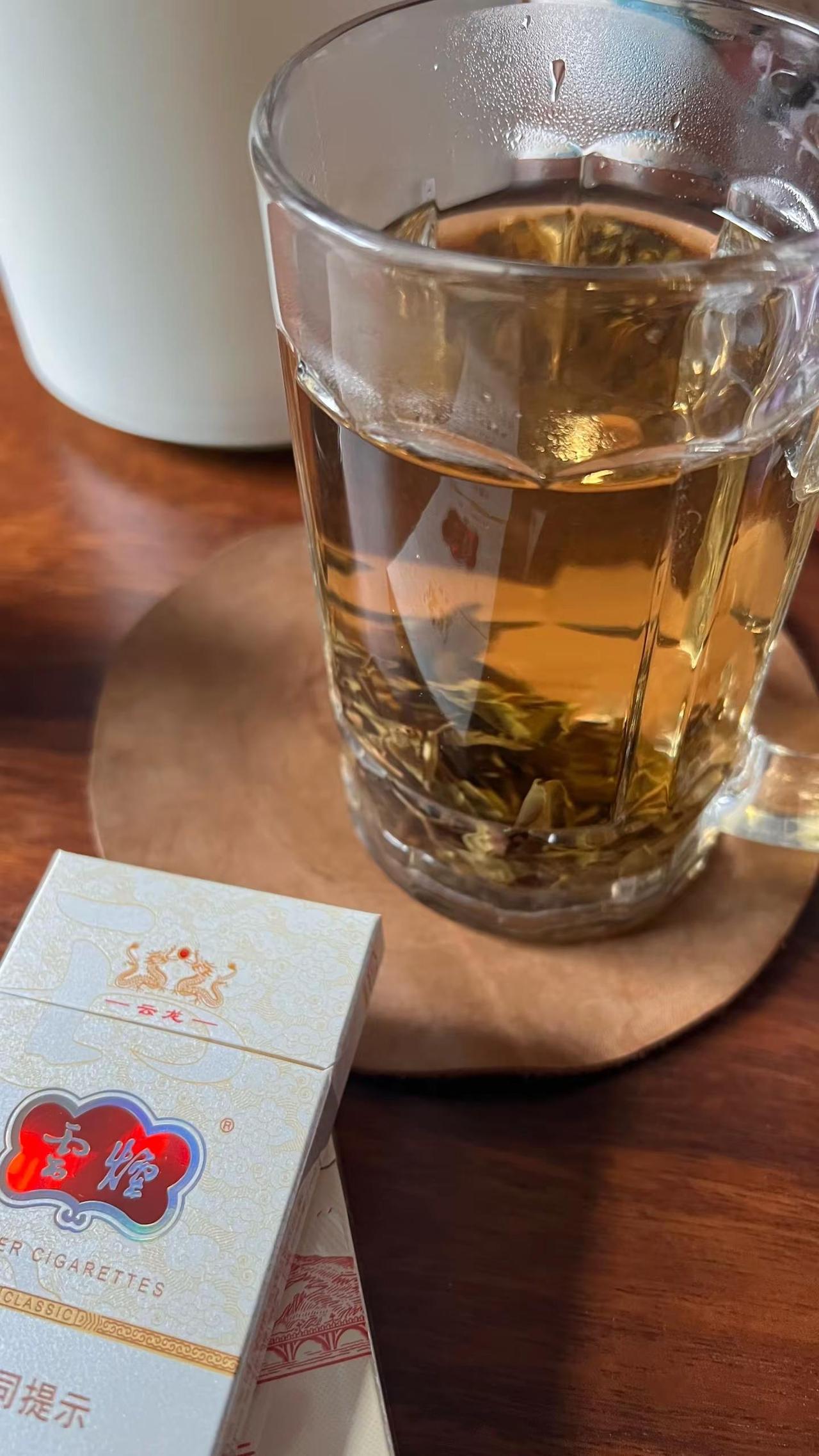 今天喝的是老白茶
