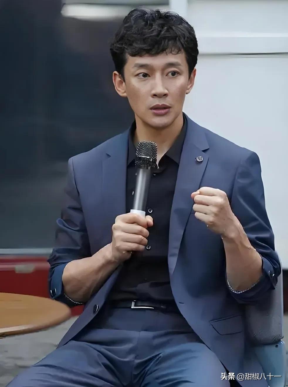 多磨练演技真的很有用，

不信看看演员曹磊就知道了，

就在电视剧《浴血荣光》中