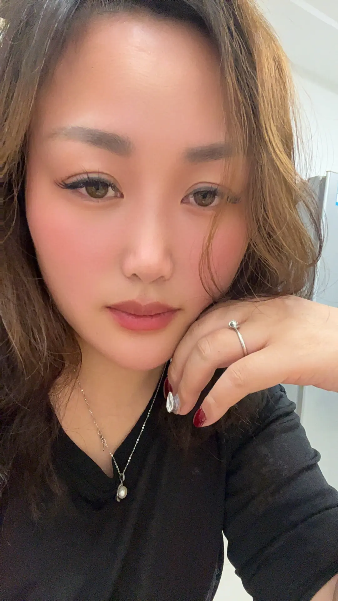 我喜欢喝酒吗？真的不喜欢，只是喜欢醉的感觉，无法用语言表达现在的心情...