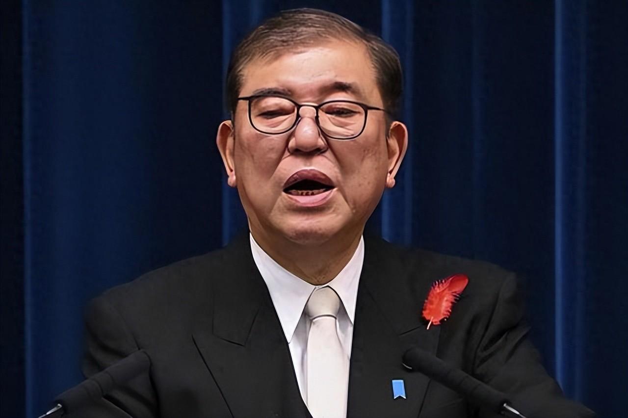 中国一枚巨浪-3从深海腾空而起，射程过万公里，直扑太平洋公海。日本炸了锅，可前首
