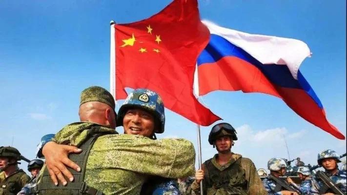 俄罗斯真盼着中国超过美国吗？恐怕未必。跟美国那点事儿比起来，俄罗斯心里头更犯嘀咕