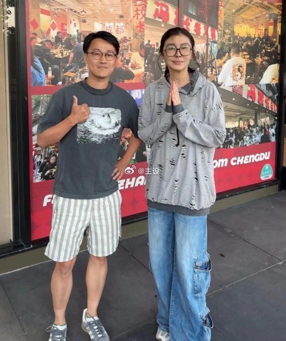 王祖贤近照，好高啊！ 