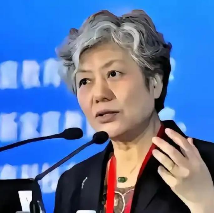 “不能判刑，那就高额罚款！”中国人民公安大学李玫瑾教授建议：凡是扶了老人被要求天