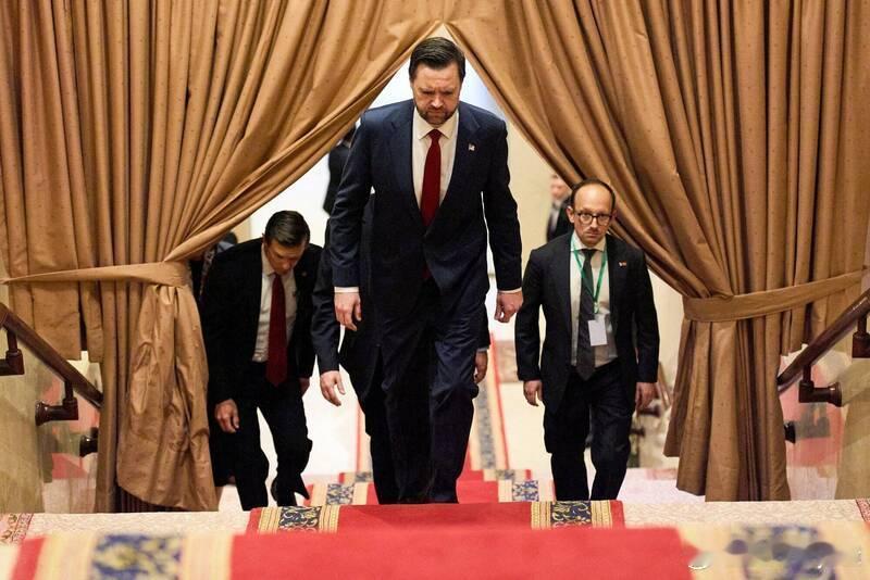 万斯：美方已提出“最佳方案”，伊朗拒绝弃核，美伊未达成协议海外新鲜事美伊谈判 美