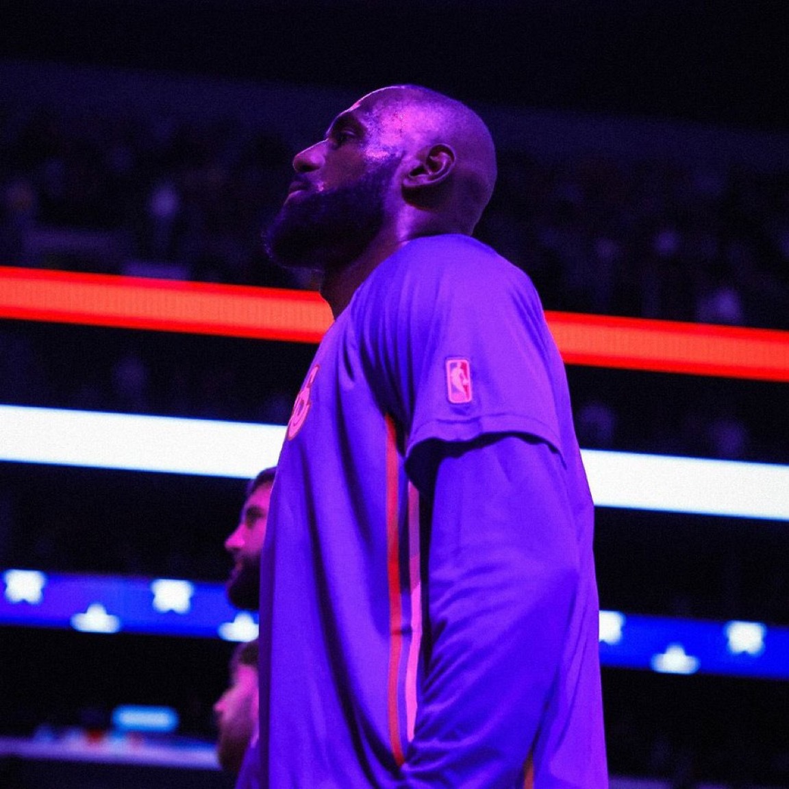 41岁勒布朗·詹姆斯今晚：19 分8 个篮板13 次助攻（2次失误）2 次抢断1