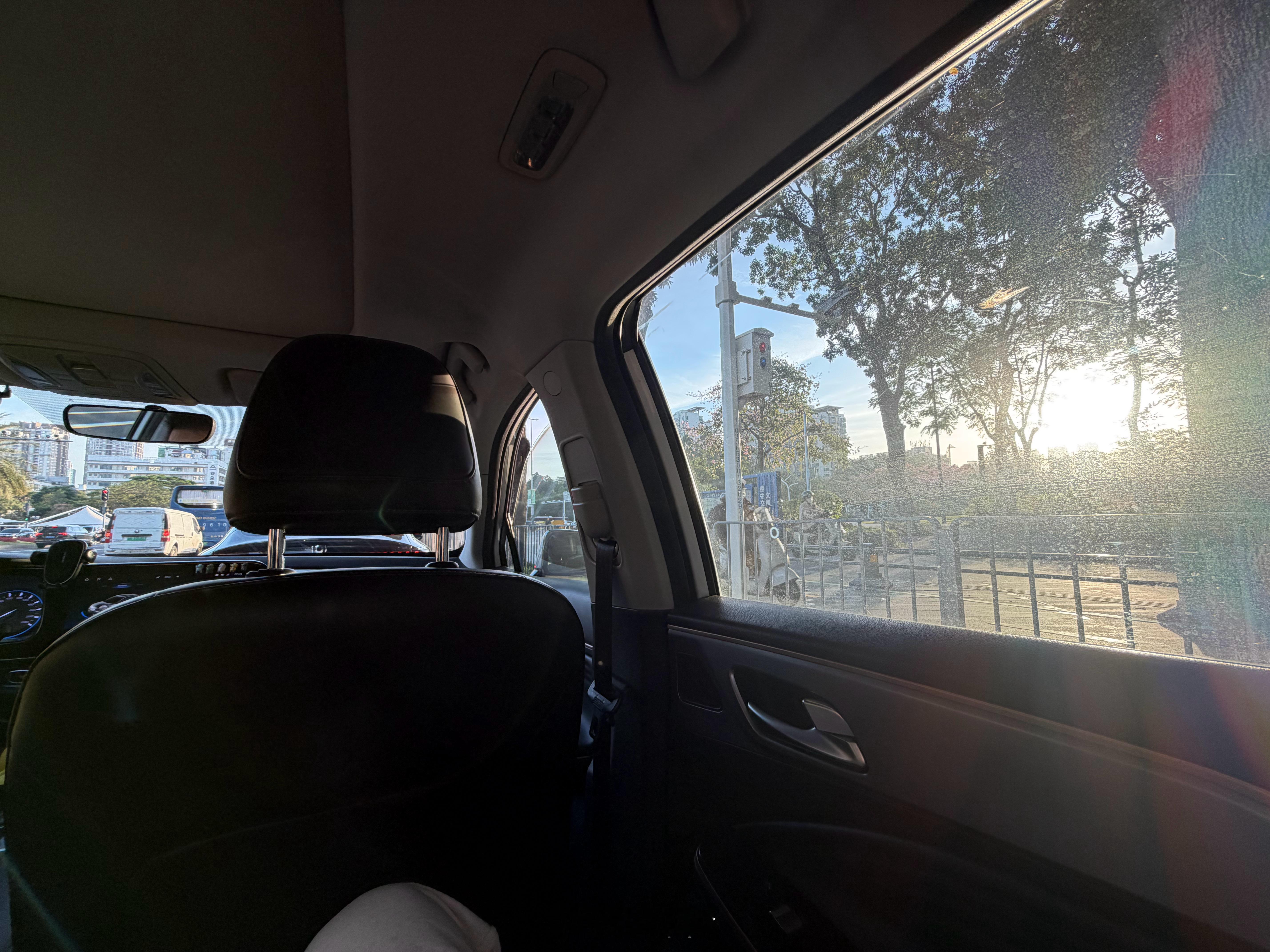 早安 阳光清晨出发 深圳·翻身(地铁站)