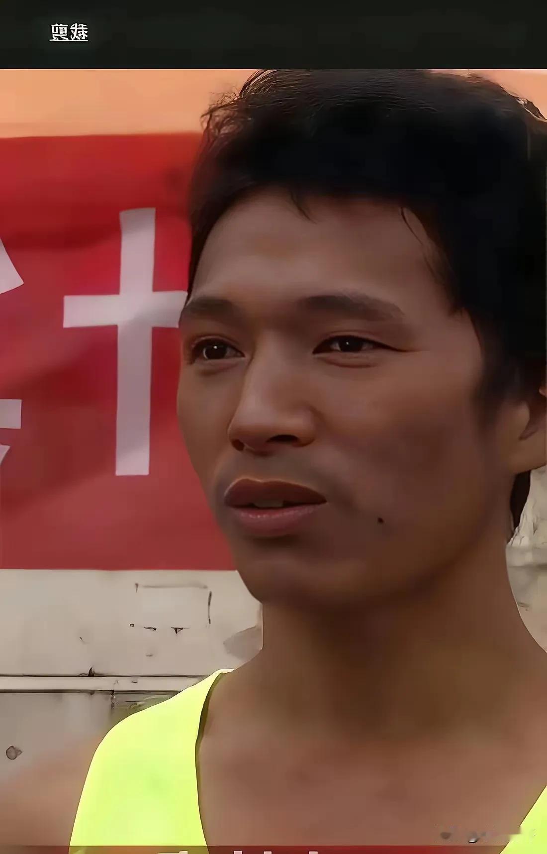 李先生夫妇真的是个迷

越来越让人看不懂。你说他们学历高吧，父亲是大学生，母亲是