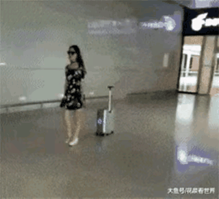 这么智能的行李箱，被人插队了会不会跟别人跑了啊，有点搞不明白，感应器是读取屁股数