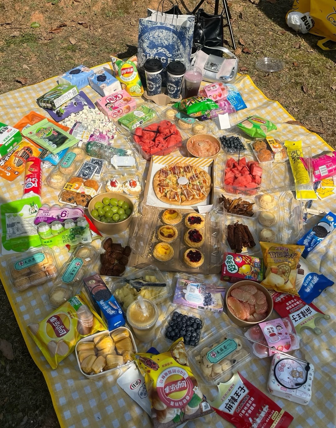 端午假期购票日历请收好端午节不打算出门一家人周边踏青烧烤去出门太累了除了人人人还