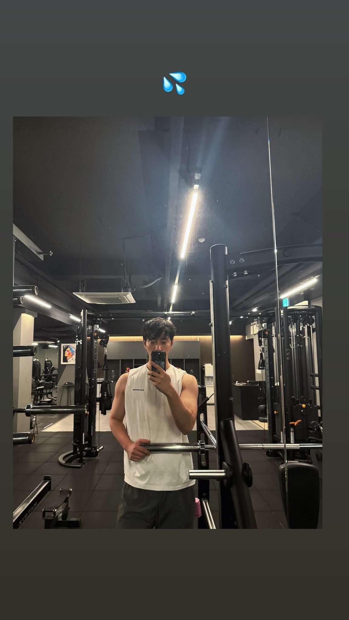 2PM[超话] [打call]黄灿盛[超话]261015黄灿盛IG STORY 