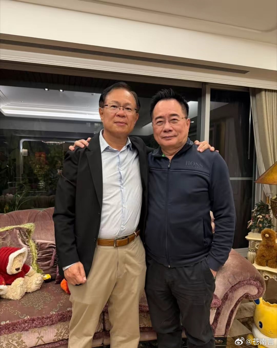 蔡正元称入狱前柯文哲已连夜探望柯文哲也算有情有义了，当初鼓吹蓝白合，蓝营最支持柯