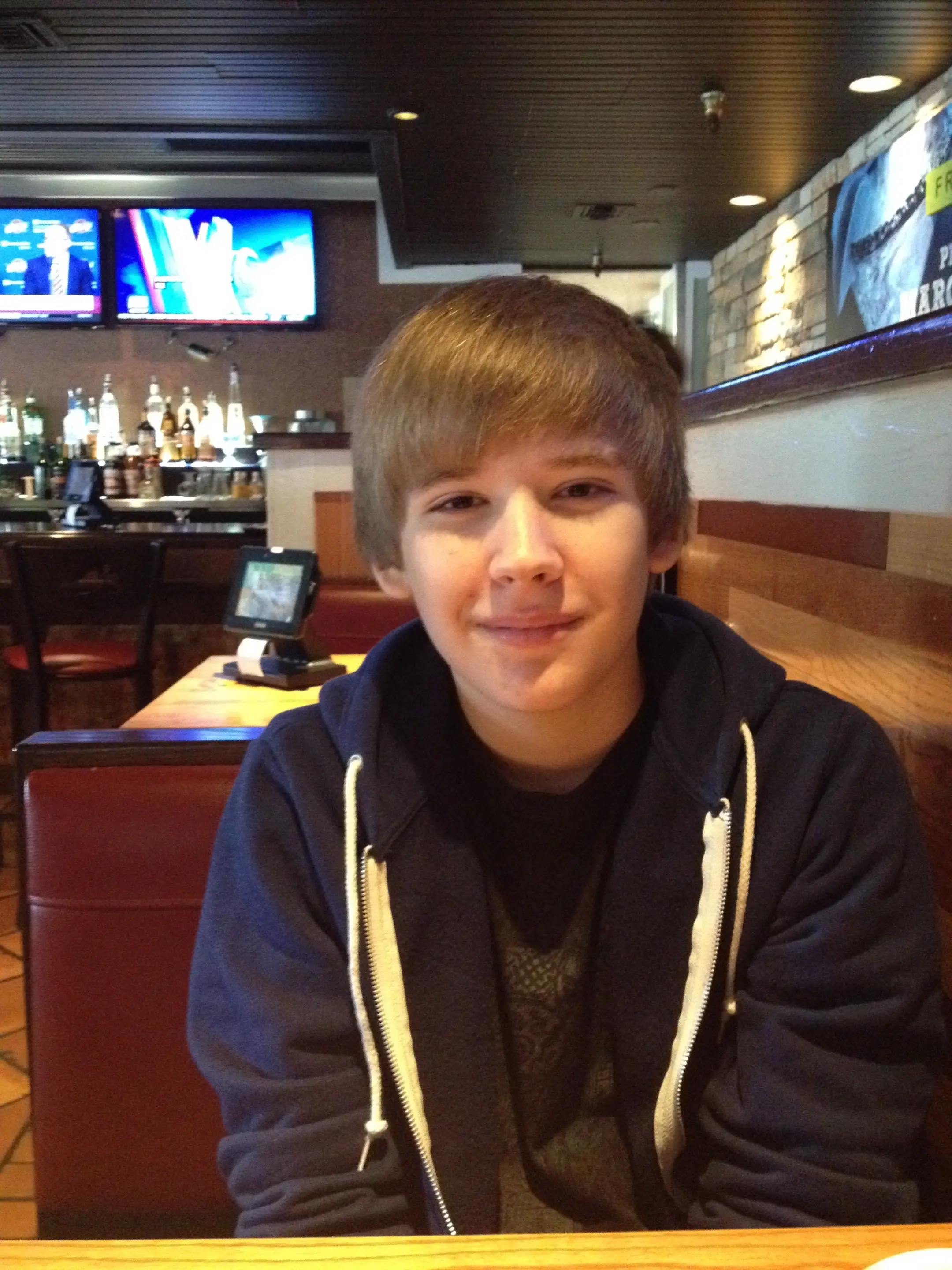 原来Cody还有过Justin Bieber时期🤣这个发型当时应该很流行吧