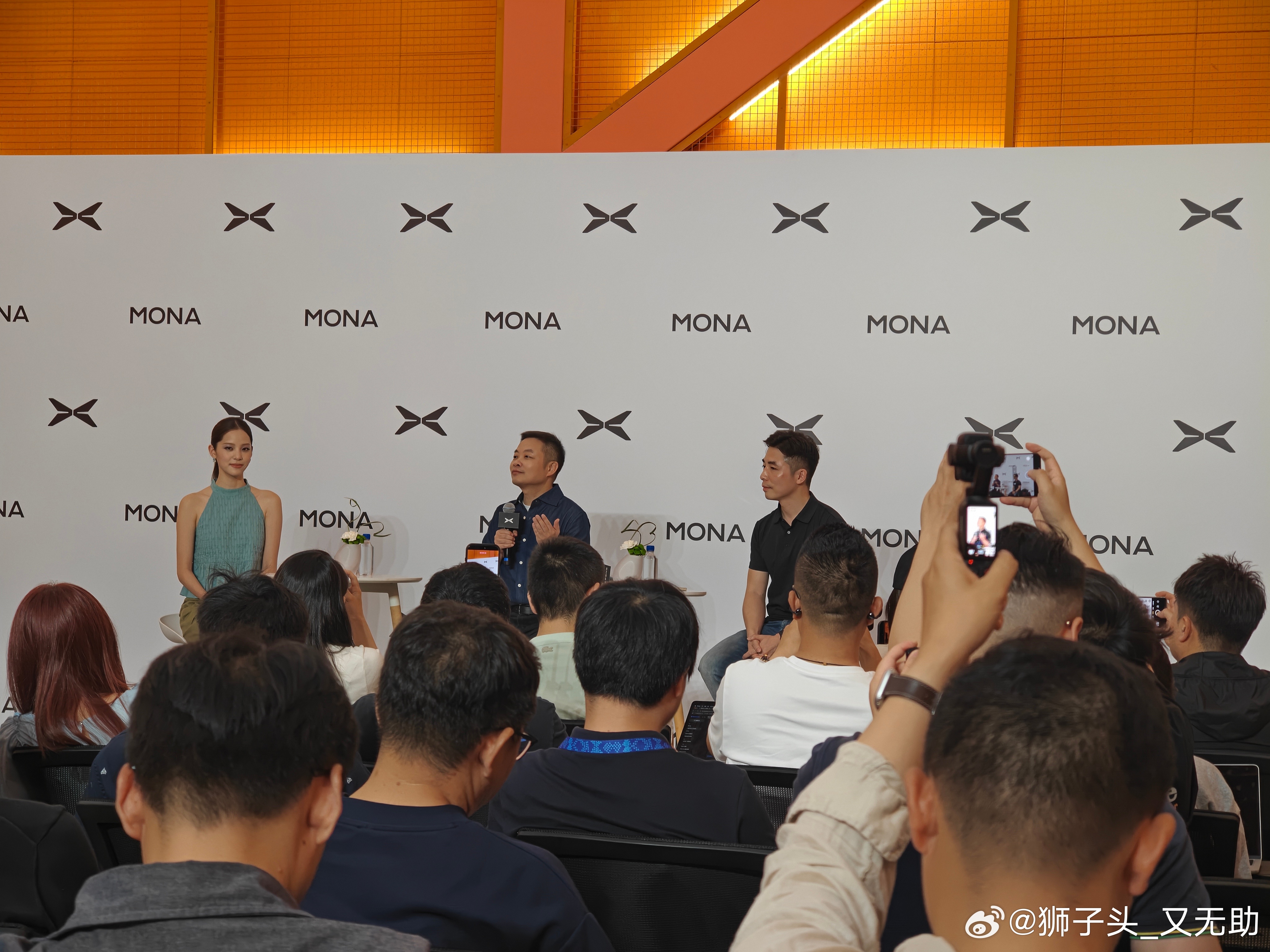 走的时候忘记带大疆的录音设备了，现在回去找不到了，专访内容没了