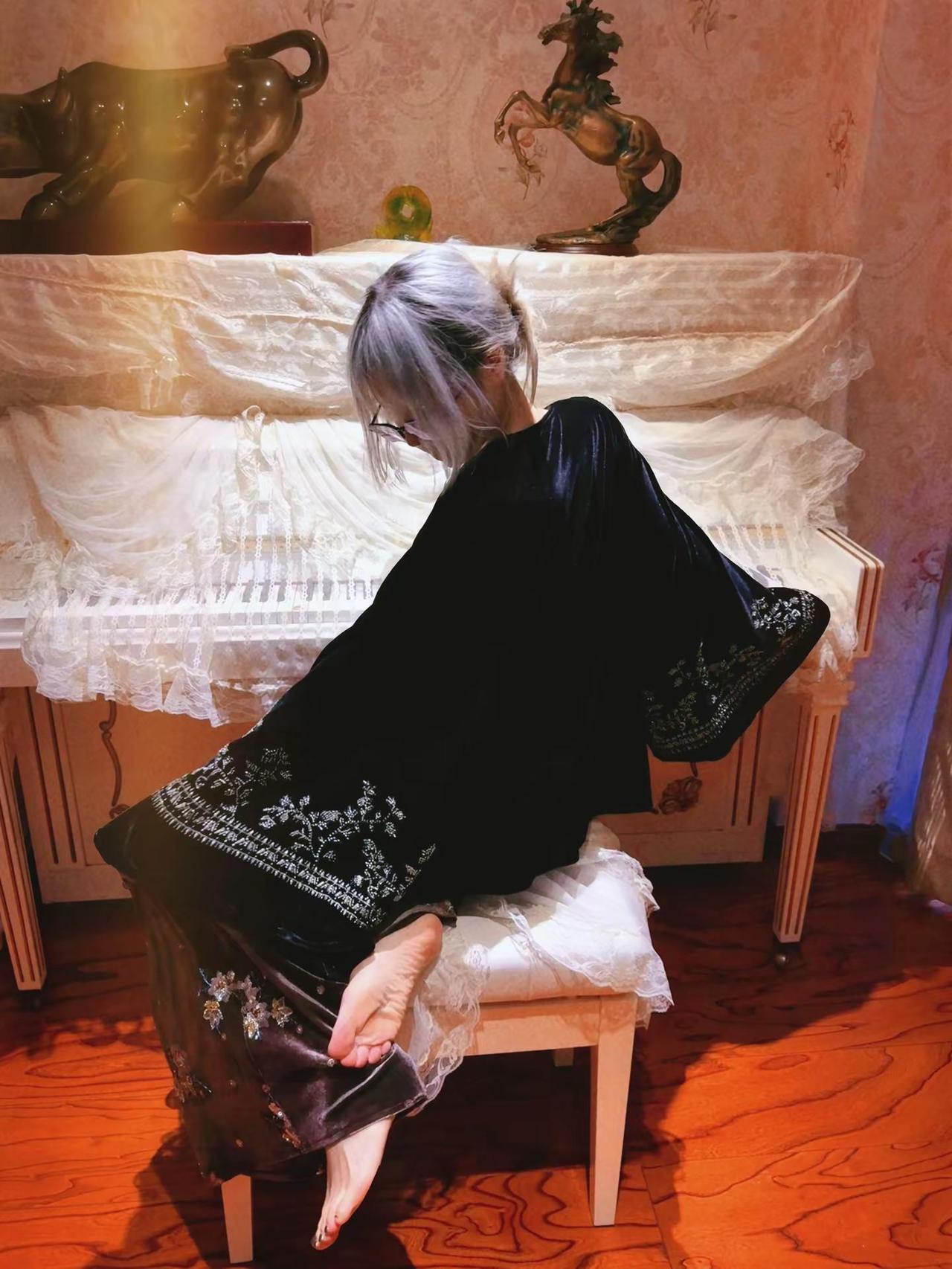 复古穿搭 复古风格 丝绒 无敌褶皱