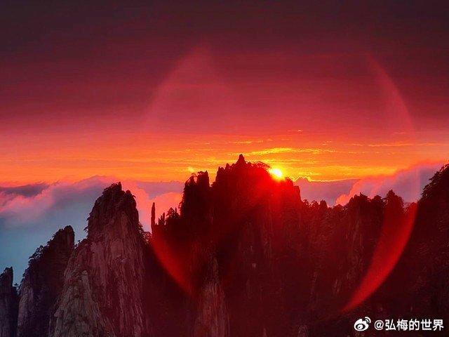 世间万物，经历多少风云变幻，沧海桑田，一切都成过眼云烟。许多曾经纯美的事物，都落