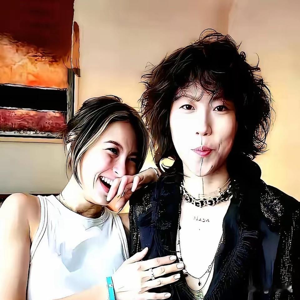童童的朋友，当妈妈能干涉吗？管不了，不管是名人的妈妈还是普通人的妈妈，90后00
