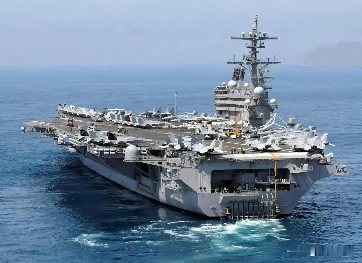 特朗普正式证实，长期驻守中东的林肯号航空母舰即将进行轮换。这条消息看似只是一次常