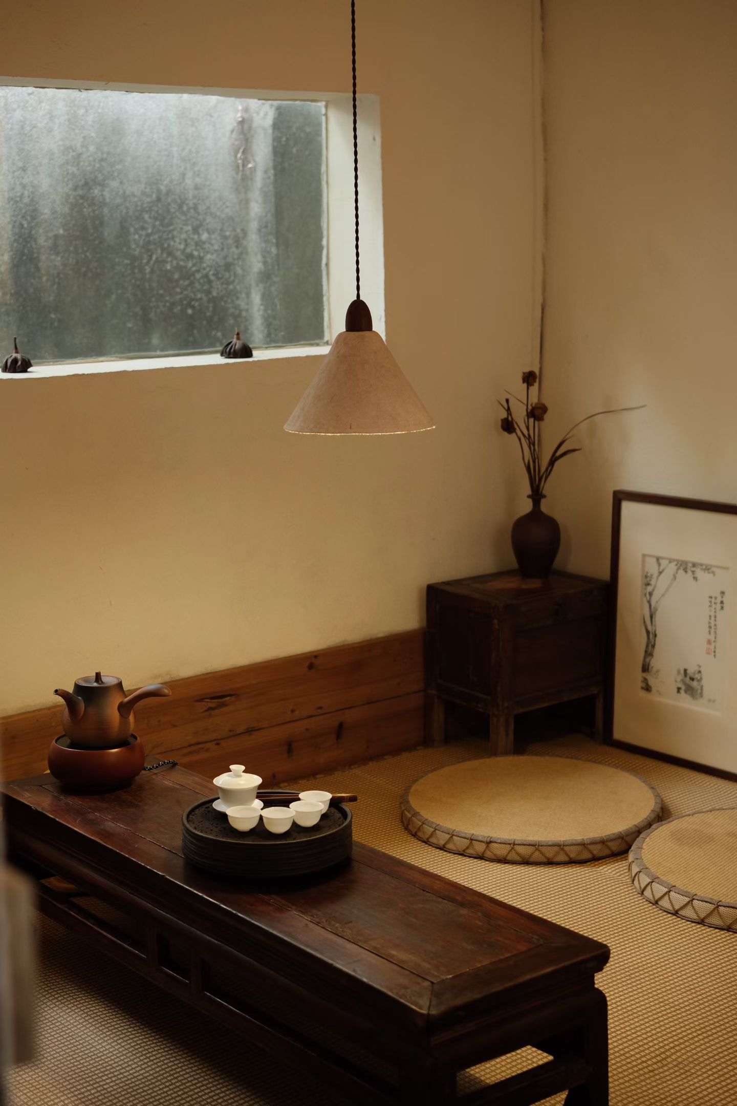 茶道  与茶对坐，不必客套，它懂我的沉默，我懂它的醇香 