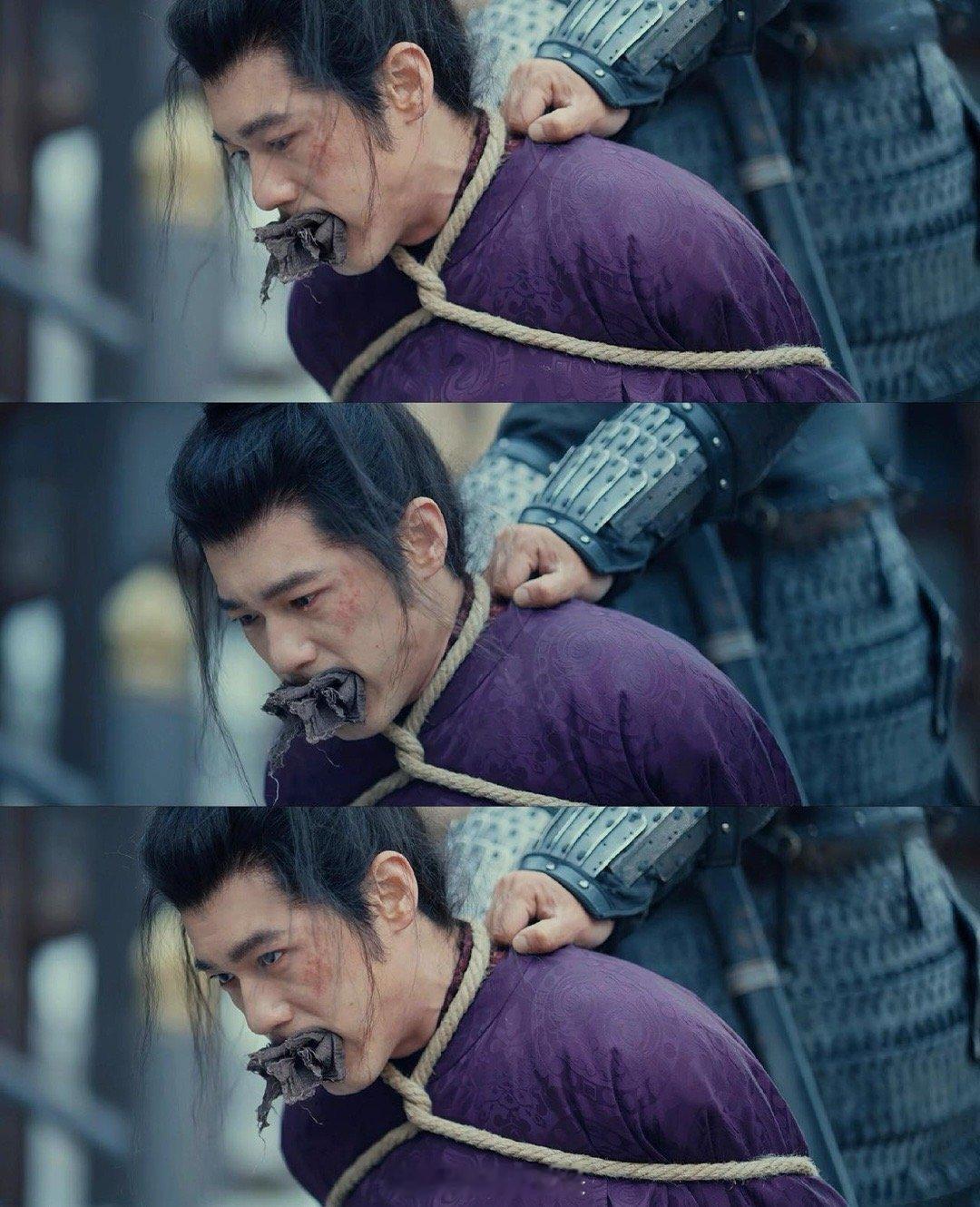 白宇 有落地感的哭戏看白宇哭戏像目睹一场精密塌方：泪是裂缝，表情是承重墙，而钱弘