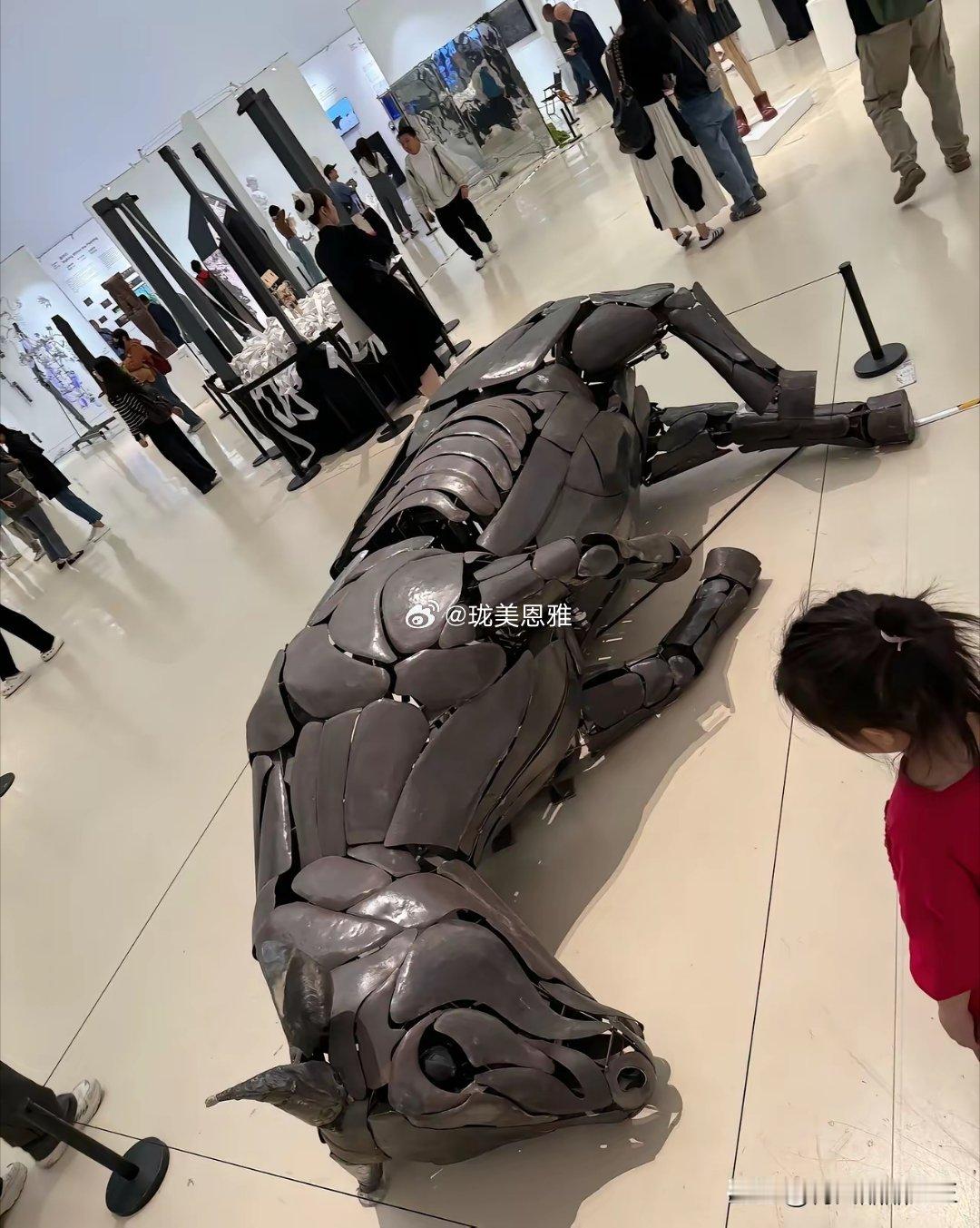 央美研究生毕业展，当代年轻人的艺术水平怎么样？ 